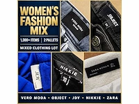 Grote partij merkkleding – 1.300+ stuks op 2 pallets – prada, hugo, levi’s, nike, adidas & meer - afbeelding 14 van  25