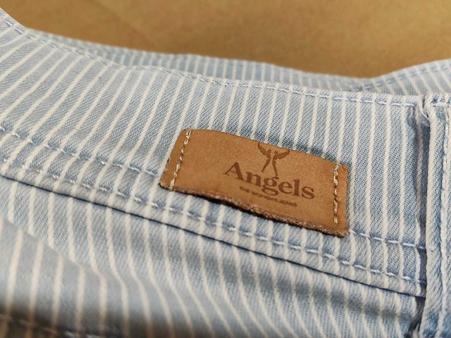 Grote partij merkkleding – levi’s, adidas, nike, balr., zara & meer – 2 pallets, ca. 1.300 stuks - afbeelding 25 van  37