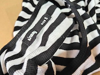 Grote partij merkkleding – levi’s, adidas, nike, balr., zara & meer – 2 pallets, ca. 1.300 stuks - afbeelding 27 van  37