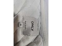 Grote partij merkkleding – levi’s, adidas, nike, balr., zara & meer – 2 pallets, ca. 1.300 stuks - afbeelding 28 van  37