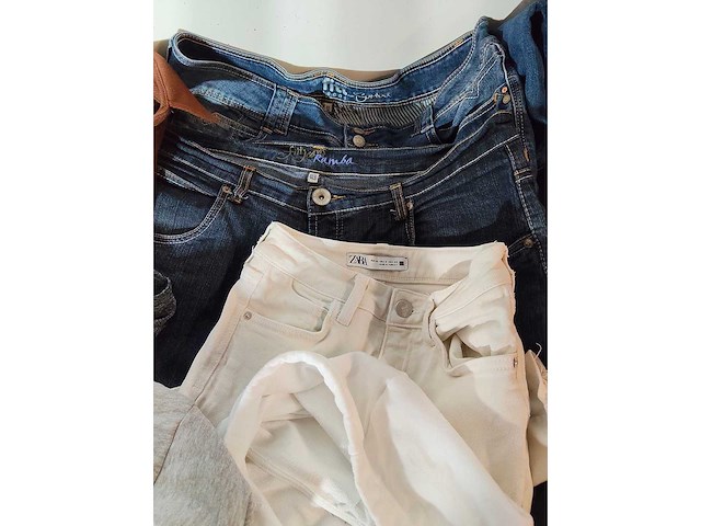 Grote partij merkkleding – levi’s, adidas, nike, balr., zara & meer – 2 pallets, ca. 1.300 stuks - afbeelding 36 van  37