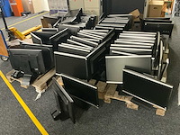 Grote partij met schermen en computer onderdelen en kabels - afbeelding 16 van  18