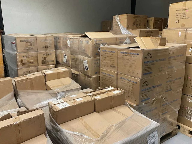 Grote partij mondkappen stofmasker - afbeelding 1 van  8