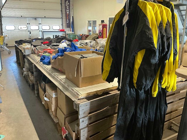 Grote partij motor kleding helmen handschoenen - afbeelding 7 van  14