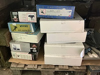 Grote partij motorkleding helmen handschoenen - afbeelding 4 van  10