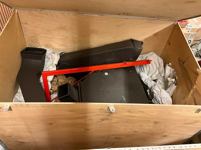 Grote partij onderdelen manitou, wacker, genie en yale bouwmachines - afbeelding 4 van  14