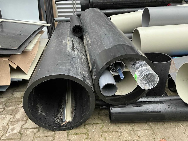 Grote partij pe buizen, bochten en moffen - afbeelding 2 van  4
