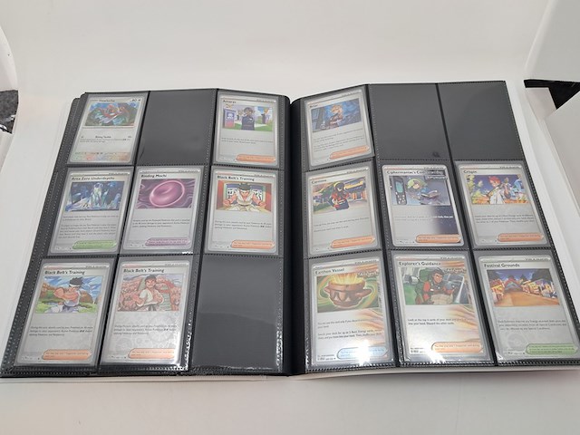 Grote partij pokémon kaarten & accesoires - afbeelding 31 van  52