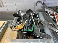 Grote partij professionele keukenbenodigdheden en keukengerei - afbeelding 8 van  8