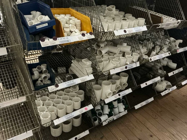 Grote partij pvc koppelingen - afbeelding 1 van  27