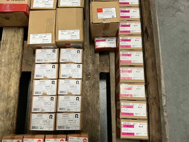 Grote partij rvs316/a4 würth bevestigingsmaterialen - afbeelding 12 van  12