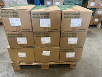 Grote partij schroeven 32400 stuks halve pallet - afbeelding 1 van  10