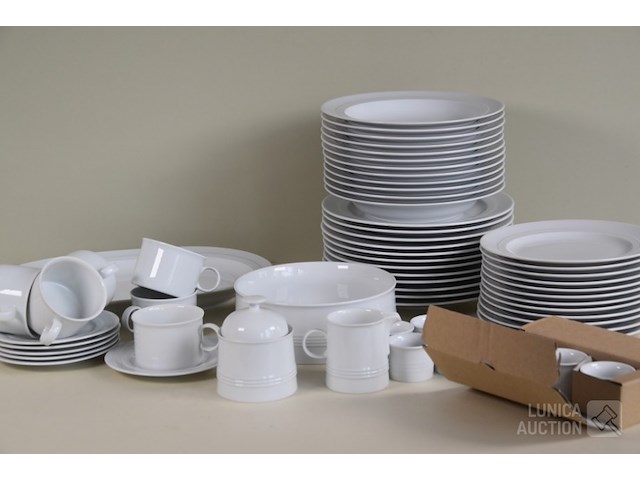 Grote partij servies - afbeelding 1 van  7