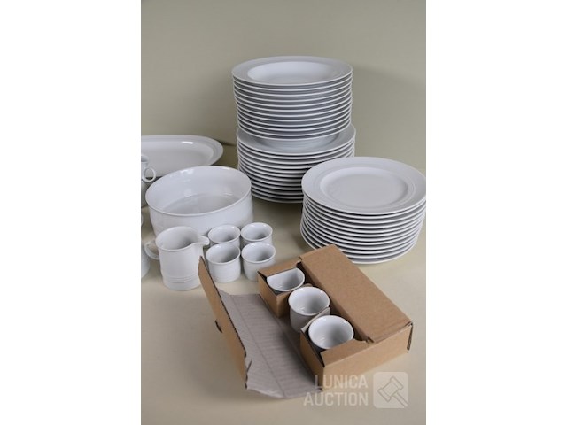 Grote partij servies - afbeelding 2 van  7