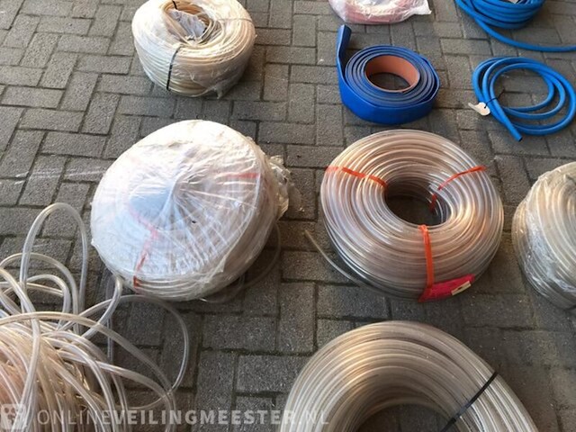 Grote partij slangen - afbeelding 2 van  14
