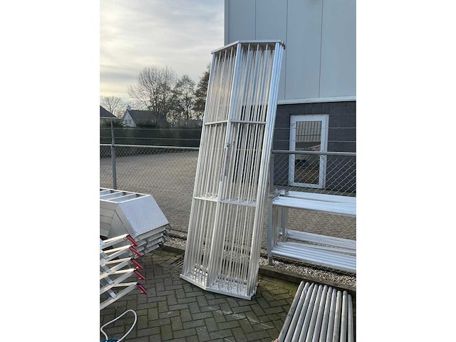 Grote partij steigermateriaal - afbeelding 21 van  23