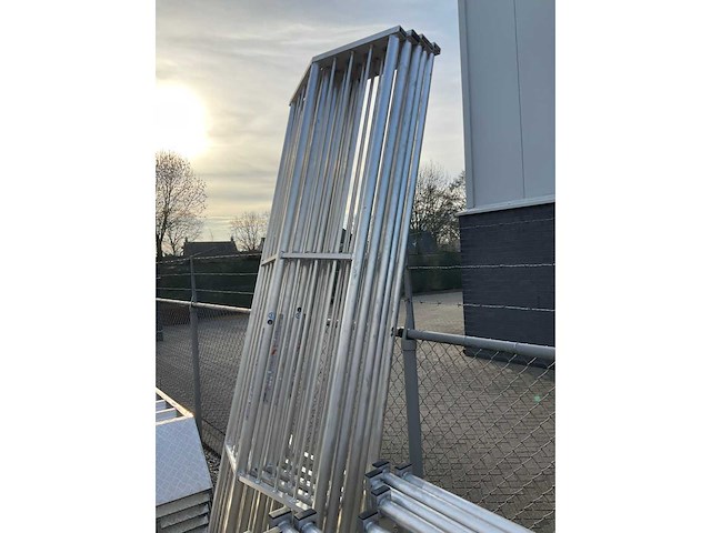 Grote partij steigermateriaal - afbeelding 22 van  23