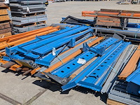 Grote partij stelling materiaal en buizen - afbeelding 4 van  12