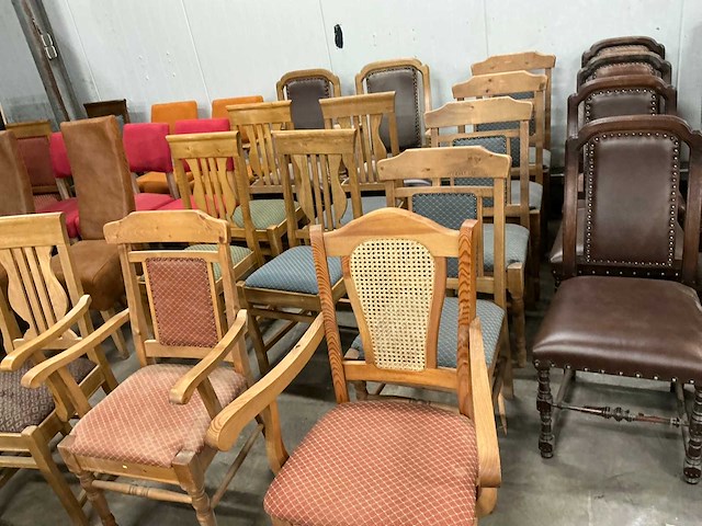 Grote partij stoelen (38x) - afbeelding 4 van  6