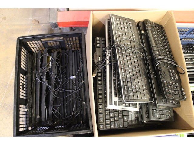 Grote partij usb keyboards - afbeelding 6 van  11