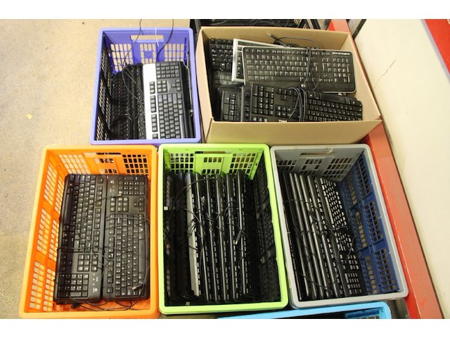Grote partij usb keyboards - afbeelding 8 van  11