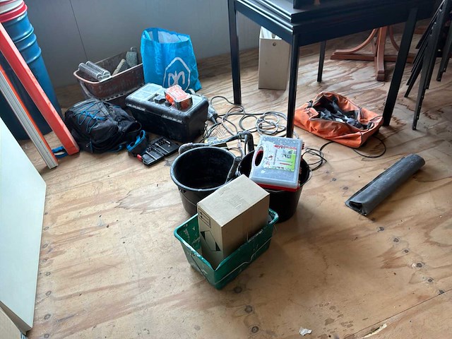 Grote partij van diverse goederen - afbeelding 17 van  41