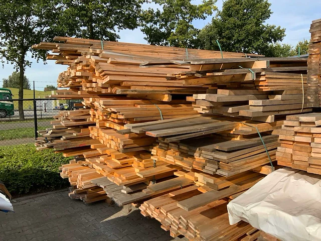 Grote partij vuren hout 50m3 - afbeelding 2 van  16