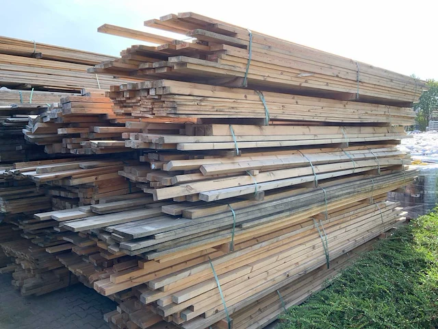 Grote partij vuren hout 50m3 - afbeelding 15 van  16