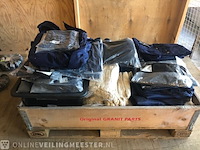 Grote partij werkkleding - afbeelding 2 van  10