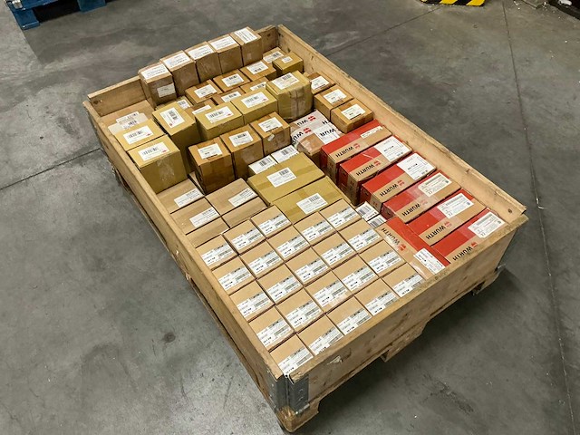 Grote partij würth bevestigingsmaterialen - afbeelding 9 van  12