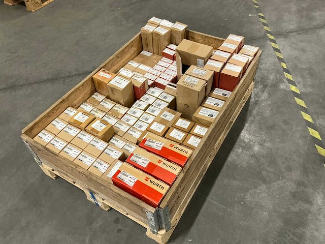 Grote partij würth bevestigingsmaterialen - afbeelding 1 van  14