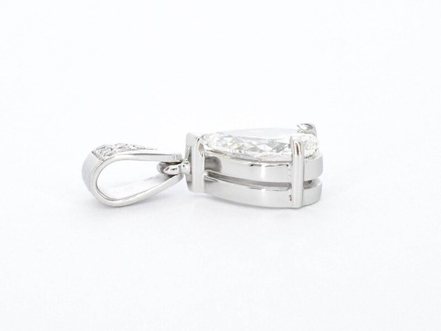 Grote peer shape diamant in een witgouden hanger van 2.01 carat, excl. ketting - afbeelding 8 van  11