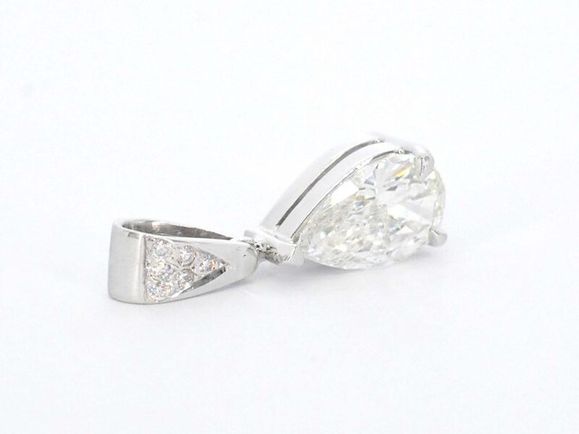 Grote peer shape diamant in een witgouden hanger van 2.01 carat, excl. ketting - afbeelding 7 van  9