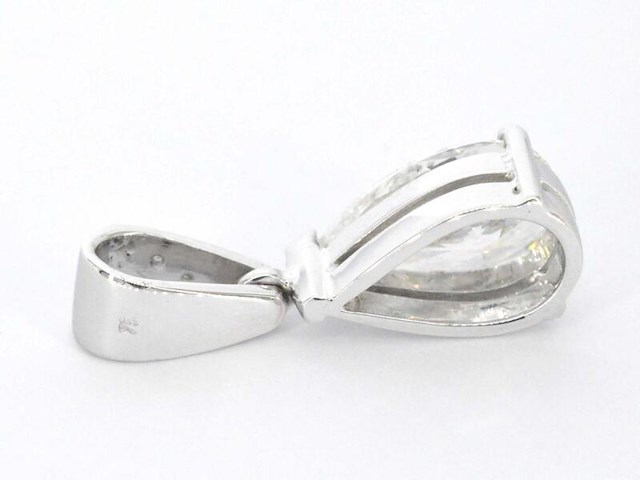 Grote peer shape diamant in een witgouden hanger van 2.01 carat, excl. ketting - afbeelding 10 van  11
