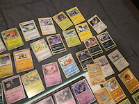 Grote pokémon collectie met veel glimmende, rares, vintage kaarten en 4 verzamelmappen - afbeelding 3 van  70