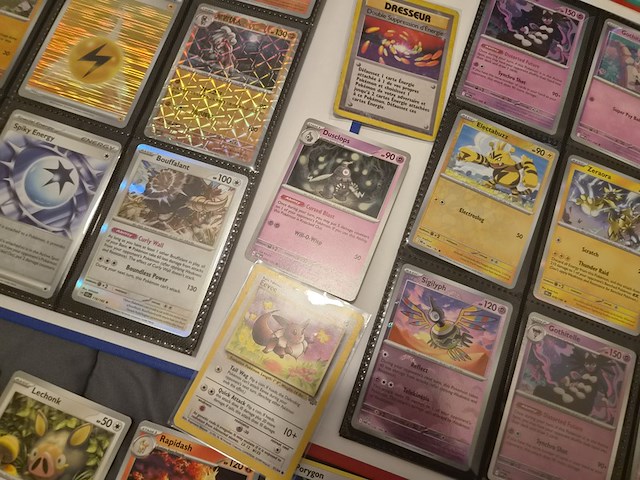 Grote pokémon collectie met veel glimmende, rares, vintage kaarten en 4 verzamelmappen - afbeelding 7 van  70
