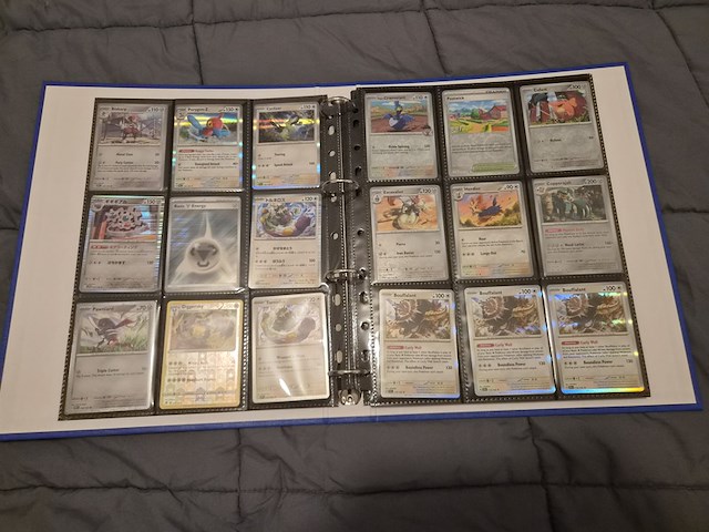 Grote pokémon collectie met veel glimmende, rares, vintage kaarten en 4 verzamelmappen - afbeelding 9 van  70