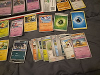 Grote pokémon collectie met veel glimmende, rares, vintage kaarten en 4 verzamelmappen - afbeelding 12 van  70