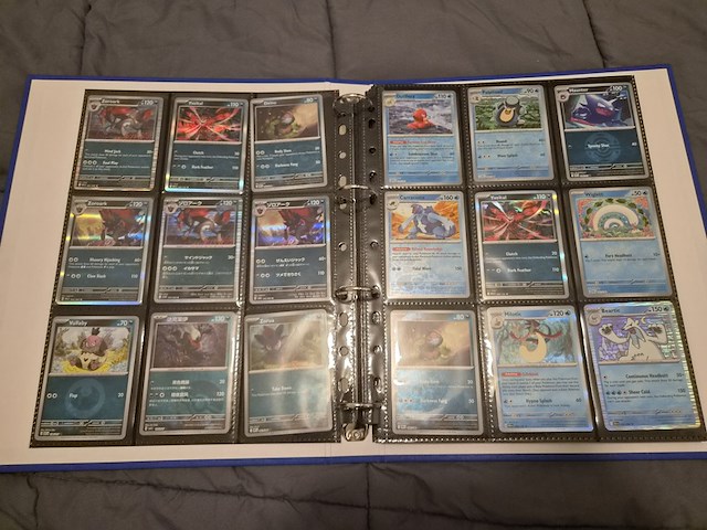 Grote pokémon collectie met veel glimmende, rares, vintage kaarten en 4 verzamelmappen - afbeelding 41 van  70