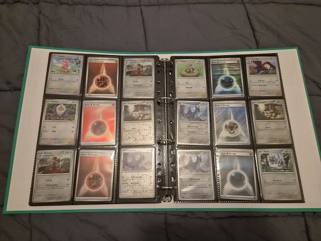 Grote pokémon collectie met veel glimmende, rares, vintage kaarten en 4 verzamelmappen - afbeelding 63 van  70