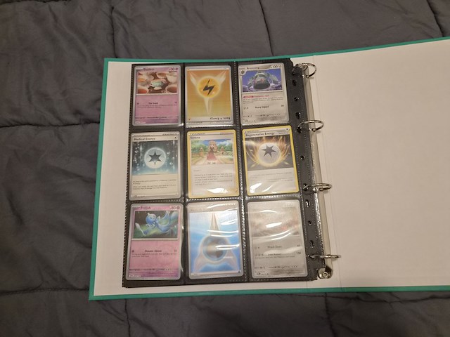 Grote pokémon collectie met veel glimmende, rares, vintage kaarten en 4 verzamelmappen - afbeelding 68 van  70