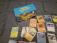 Grote pokémon collectie met vintage kaarten, rares, verzamelmap en opbergdozen - afbeelding 4 van  31
