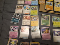 Grote pokémon collectie met vintage kaarten, rares, verzamelmap en opbergdozen - afbeelding 31 van  31
