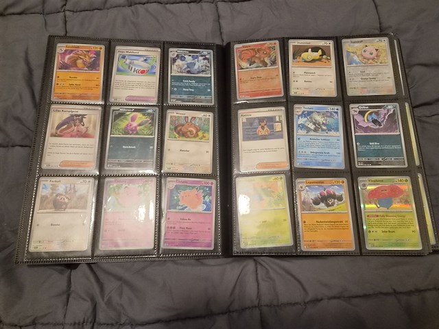 Grote pokémon kaartenverzameling met 151 blooming waters en verzamelmap - afbeelding 9 van  36