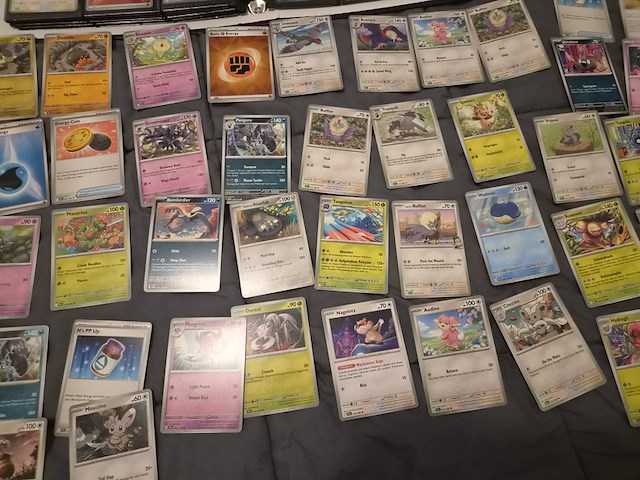Grote pokémon kaartenverzameling met black bolt binder collection en mappen - afbeelding 23 van  46