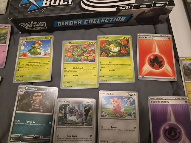 Grote pokémon kaartenverzameling met black bolt binder collection en mappen - afbeelding 44 van  46