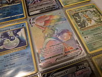 Grote pokémon kaartenverzameling met black bolt, map en accessoires - afbeelding 11 van  33