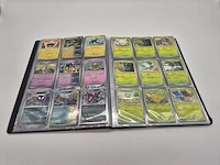 Grote pokémon tcg-verzameling – dik pakket kaarten – verzamelmap – inclusief accessoires - afbeelding 2 van  22