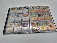 Grote pokémon tcg-verzameling – dik pakket kaarten – verzamelmap – inclusief accessoires - afbeelding 22 van  22