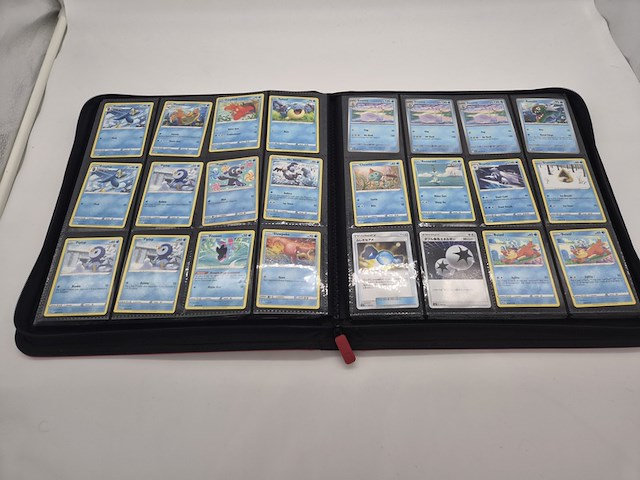 Grote pokémon verzameling (o.a. vintage en zeldzame kaarten) - afbeelding 17 van  38